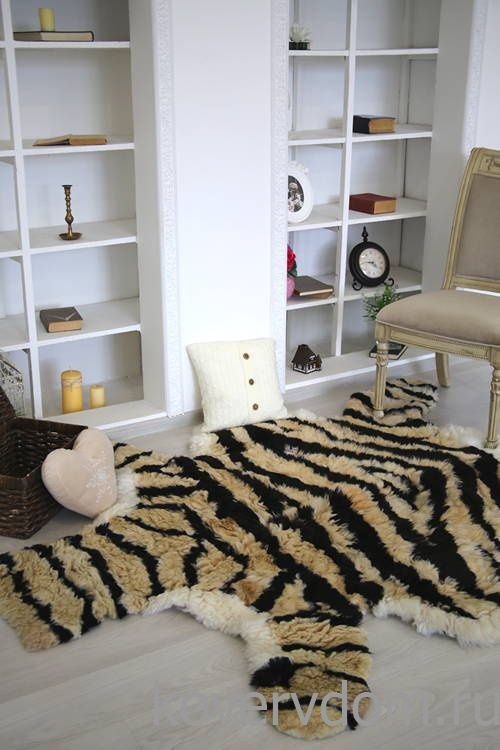 Ковер натуральный из меха Альпаки ШКУРА ТИГРА